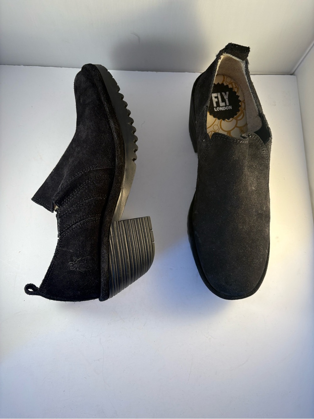 Fly London Womens US 8-8.5 / 39 EU Ankle Boots Black Suede Leather Chunky Bootie
